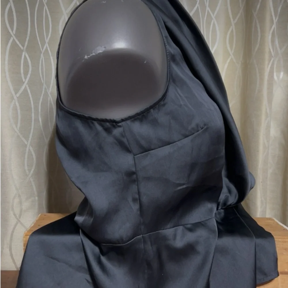 Violet + Claire Brand Satin Effect Cross Over Vneck Peplum Sleeveless Ladies Top - Picture 3 of 6